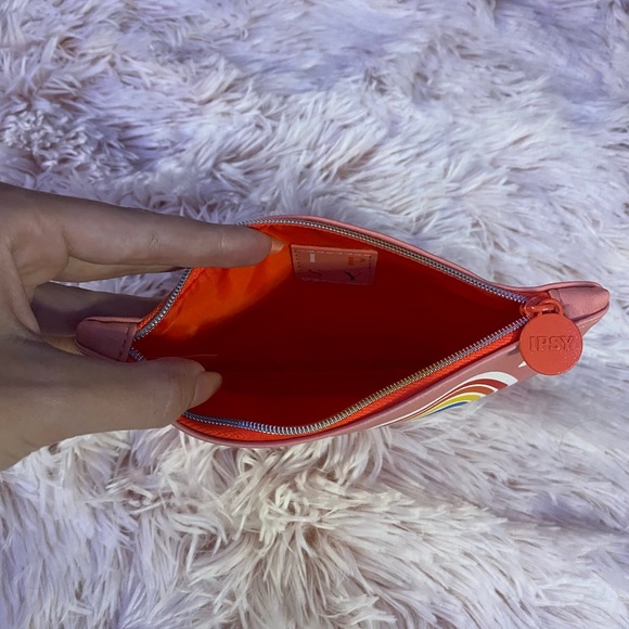 Ipsy bag - Picture 2 of 2